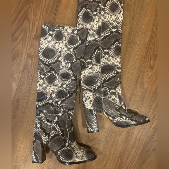 Maryam Nassir Zadeh Snakeskin Boots - Picture 1 of 3